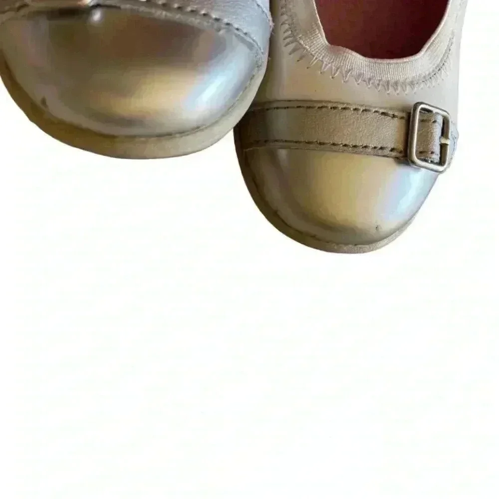 Stride Ride Chandra White Silver Patent Leather Mary Jane Shoes Toddler SZ 9.5